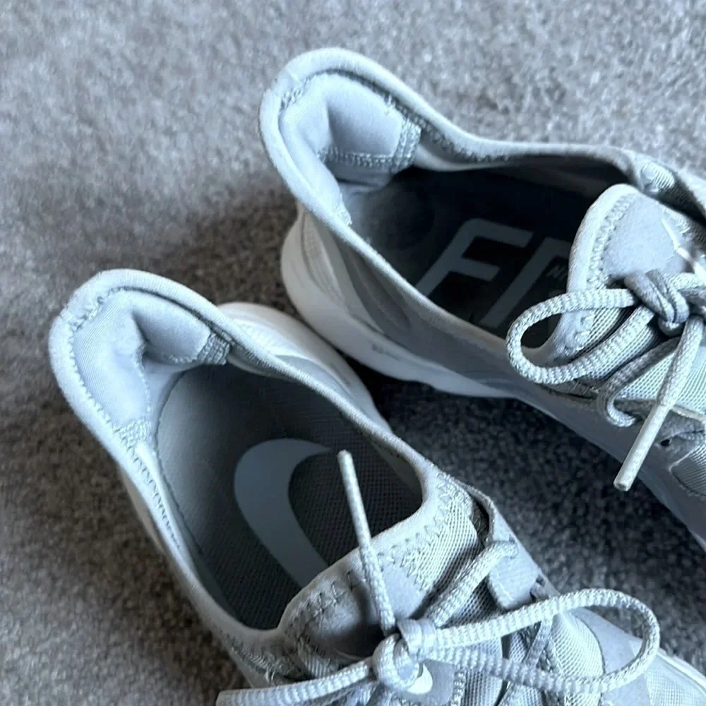 Nike Free Sneaker Shoe GUC Minimal Wear